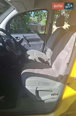 Минивэн Renault Kangoo 2015 в 