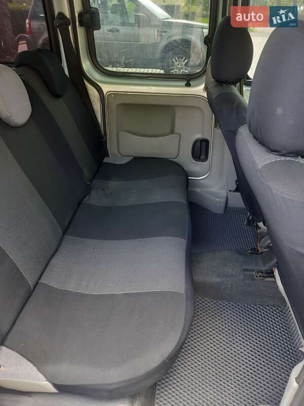 Минивэн Renault Kangoo 2004 в Харькове