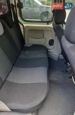 Минивэн Renault Kangoo 2004 в 