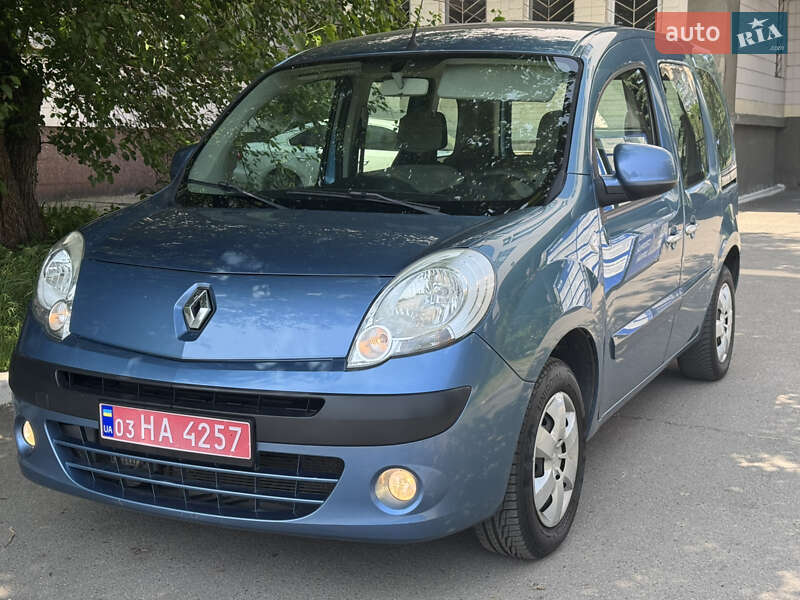 Минивэн Renault Kangoo 2012 в 