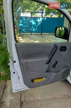 Грузопассажирский фургон Renault Kangoo 2010 в 