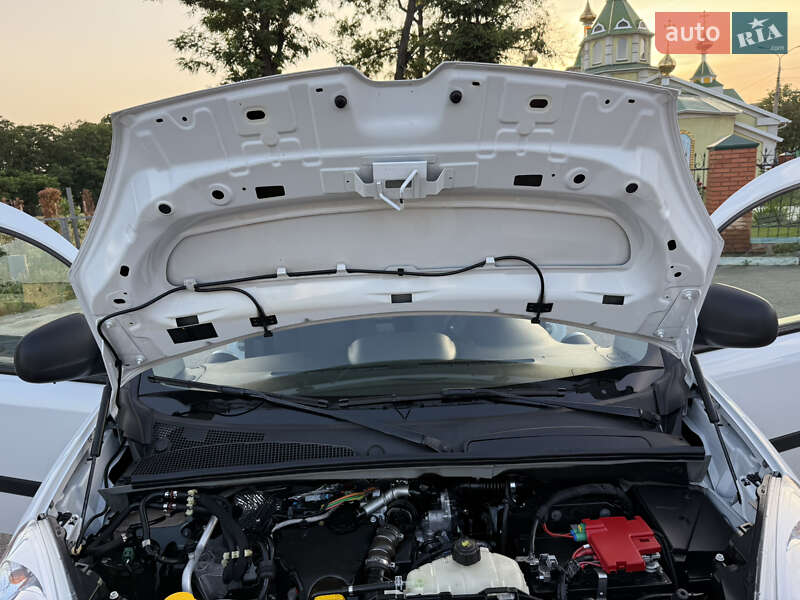 Вантажний фургон Renault Kangoo 2021 в Дніпрі