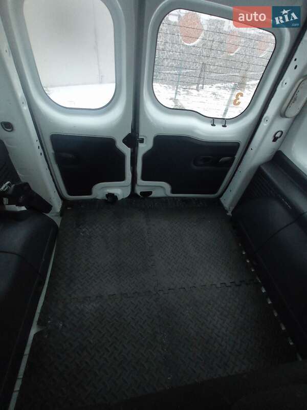 Минивэн Renault Kangoo 2012 в Киеве