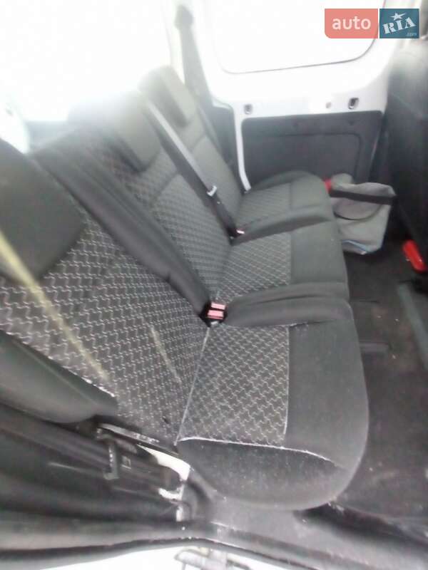 Минивэн Renault Kangoo 2012 в Киеве