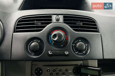 Минивэн Renault Kangoo 2009 в 