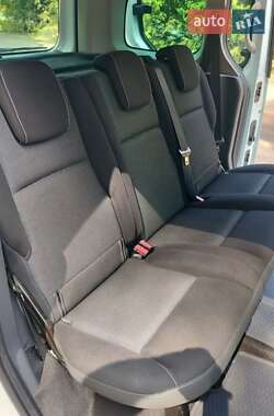 Мінівен Renault Kangoo 2015 в 