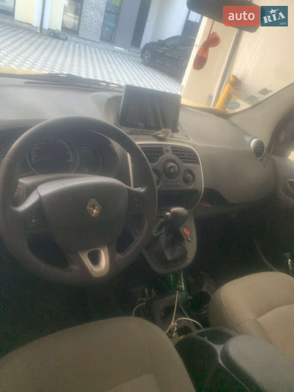 Минивэн Renault Kangoo 2013 в 