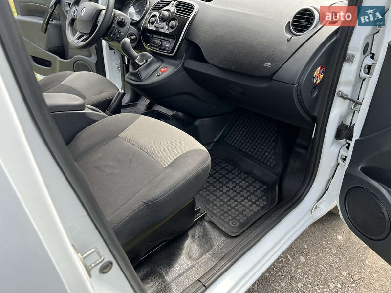 Мінівен Renault Kangoo 2018 в Дніпрі