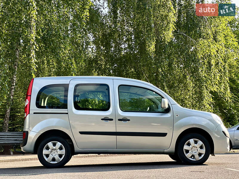 Минивэн Renault Kangoo 2008 в 