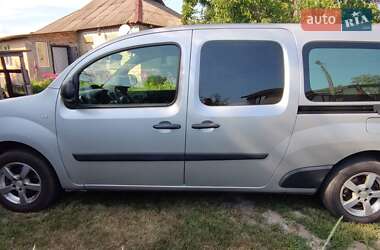 Минивэн Renault Kangoo 2015 в 