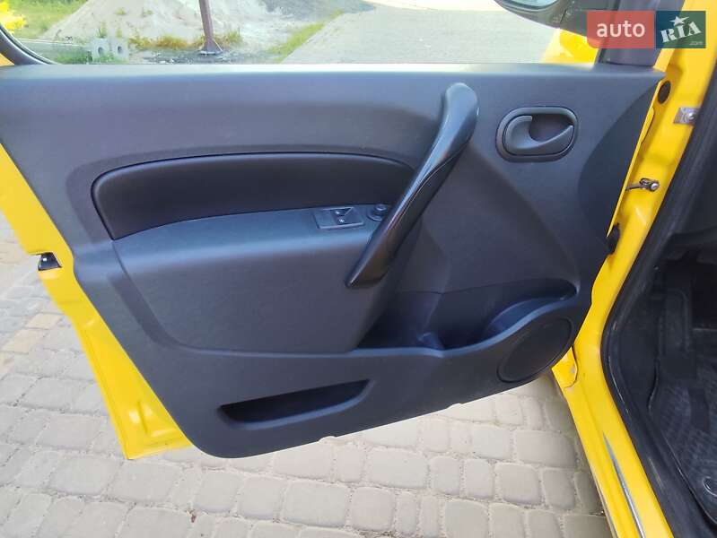 Грузовой фургон Renault Kangoo 2018 в Львове