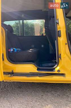 Минивэн Renault Kangoo 2006 в 