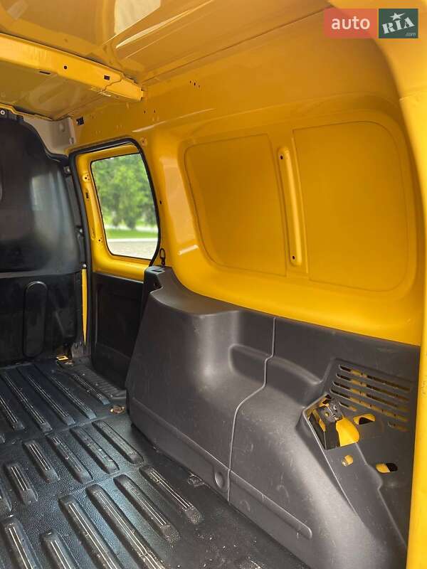 Вантажний фургон Renault Kangoo 2016 в Луцьку