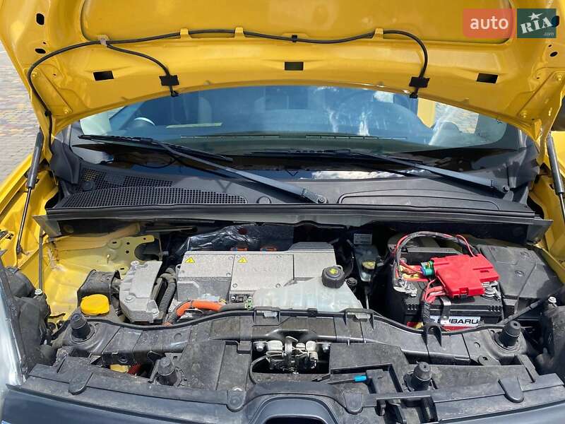 Вантажний фургон Renault Kangoo 2016 в Луцьку