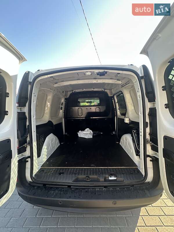Вантажний фургон Renault Kangoo 2019 в Львові