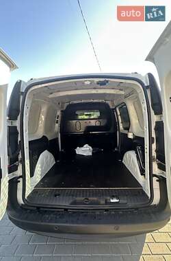 Грузовой фургон Renault Kangoo 2019 в 