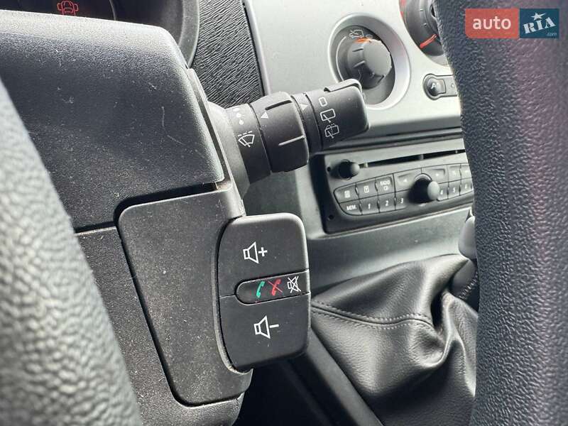 Грузовой фургон Renault Kangoo 2012 в Киеве