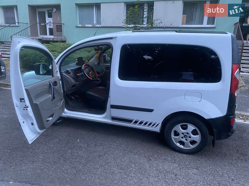 Минивэн Renault Kangoo 2008 в Хусте