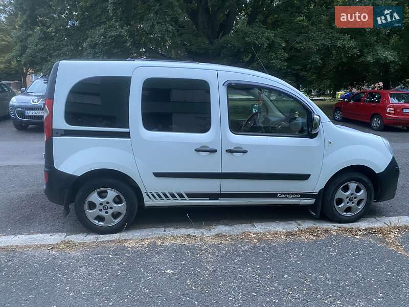 Минивэн Renault Kangoo 2008 в Хусте