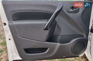 Минивэн Renault Kangoo 2013 в 
