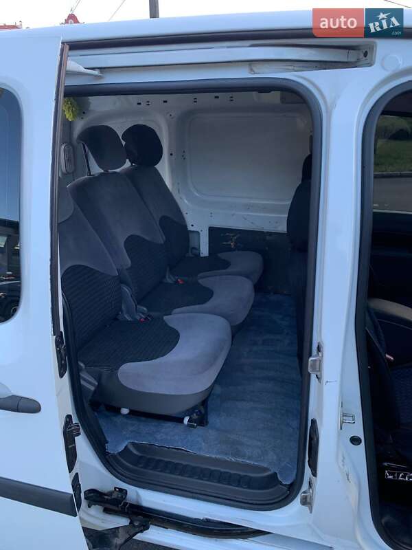 Грузопассажирский фургон Renault Kangoo 2012 в Киеве