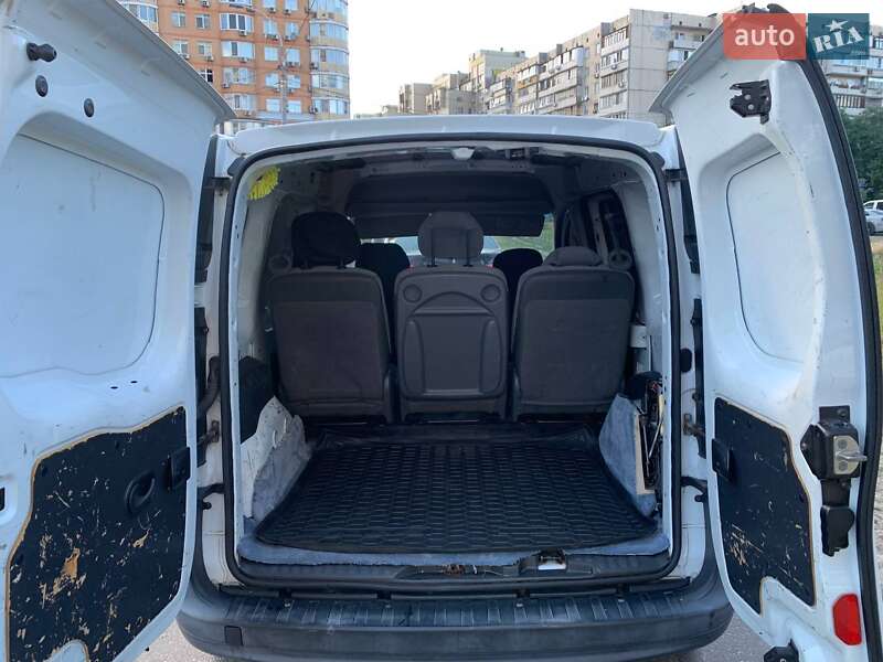 Грузопассажирский фургон Renault Kangoo 2012 в Киеве