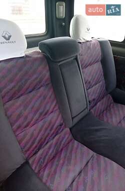 Минивэн Renault Kangoo 2006 в 