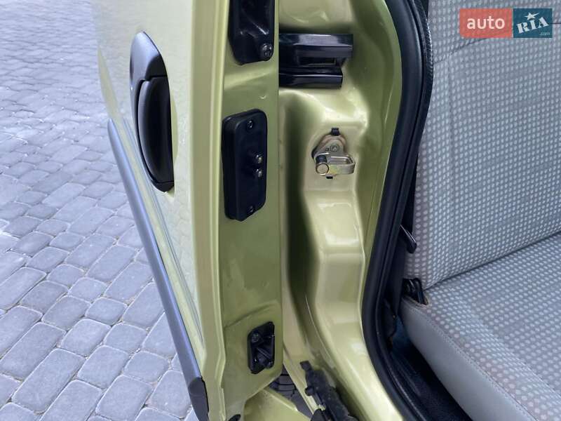 Минивэн Renault Kangoo 2005 в Ивано-Франковске