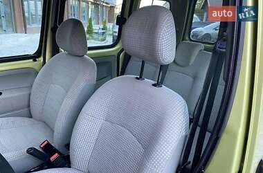 Минивэн Renault Kangoo 2005 в 