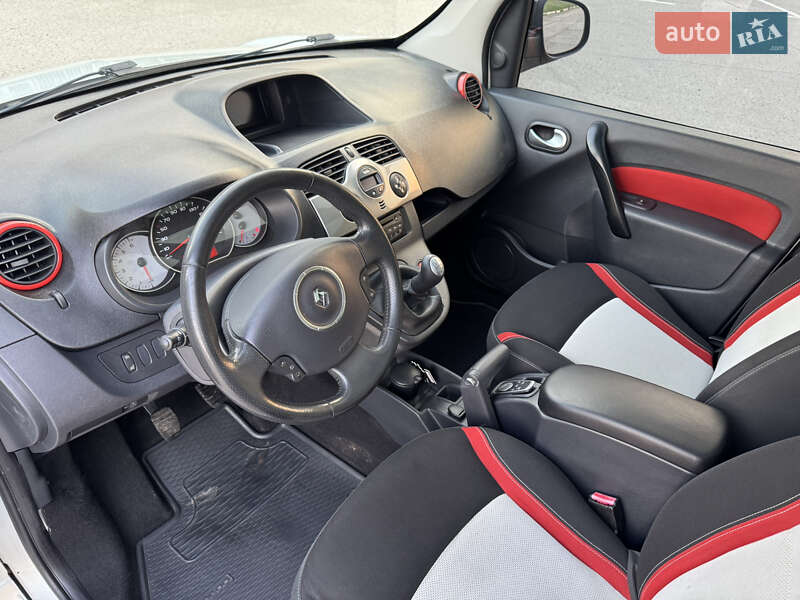Минивэн Renault Kangoo 2013 в Харькове