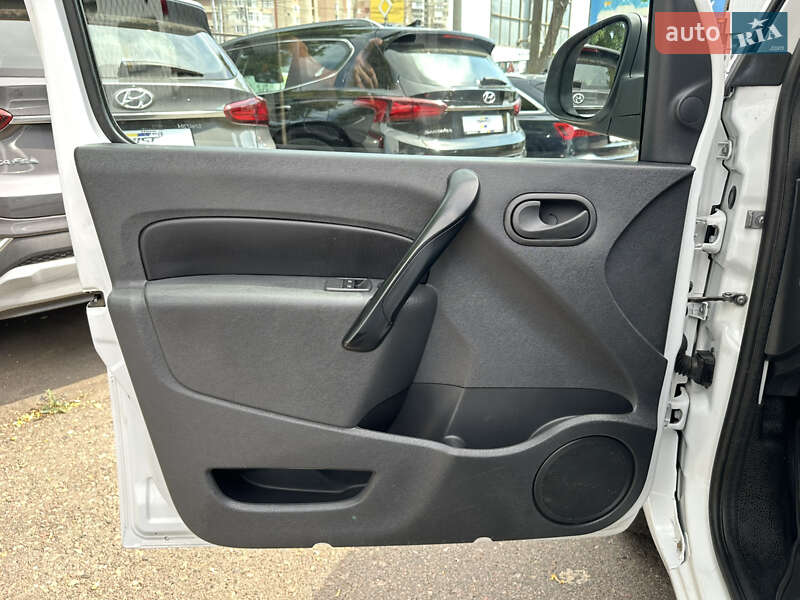 Грузовой фургон Renault Kangoo 2017 в Одессе