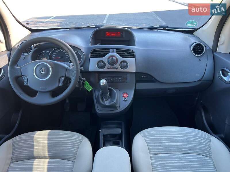 Минивэн Renault Kangoo 2011 в Луцке