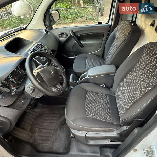 Грузовой фургон Renault Kangoo 2015 в Одессе