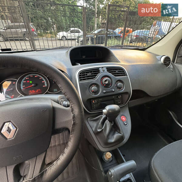 Грузовой фургон Renault Kangoo 2015 в Одессе