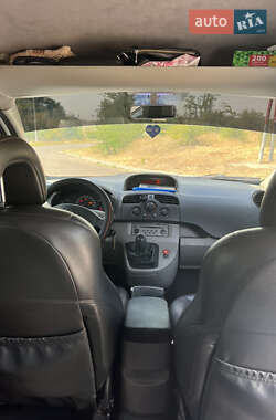 Минивэн Renault Kangoo 2009 в 