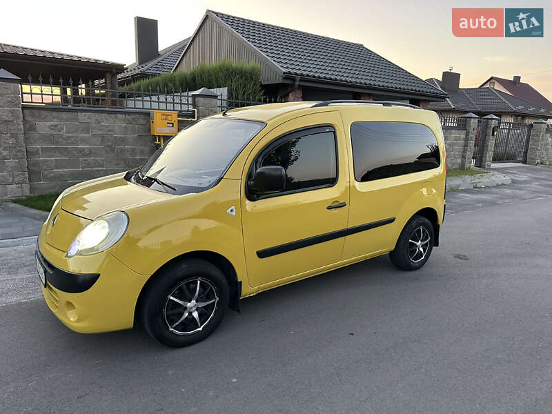 Мінівен Renault Kangoo 2009 в Луцьку