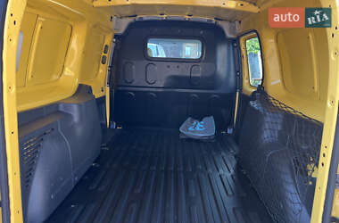 Грузовой фургон Renault Kangoo 2015 в 