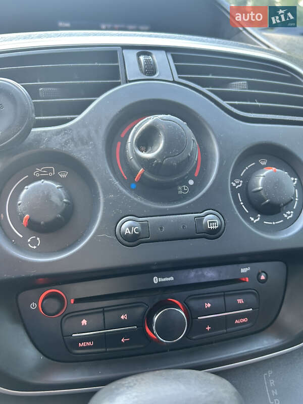 Минивэн Renault Kangoo 2015 в Житомире