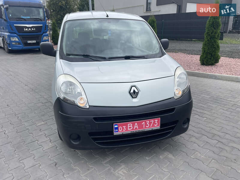 Минивэн Renault Kangoo 2010 в Луцке