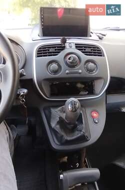 Минивэн Renault Kangoo 2015 в 