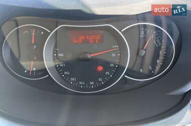 Минивэн Renault Kangoo 2015 в 