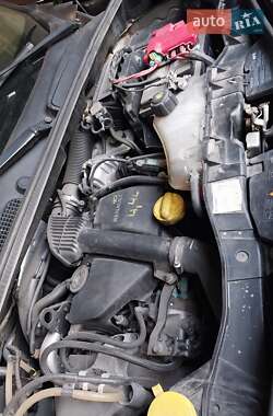 Минивэн Renault Kangoo 2011 в 