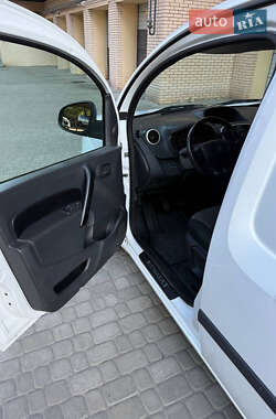 Грузовой фургон Renault Kangoo 2017 в 