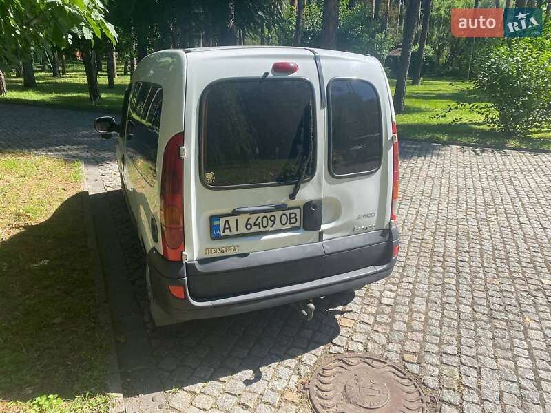 Минивэн Renault Kangoo 2004 в Киеве
