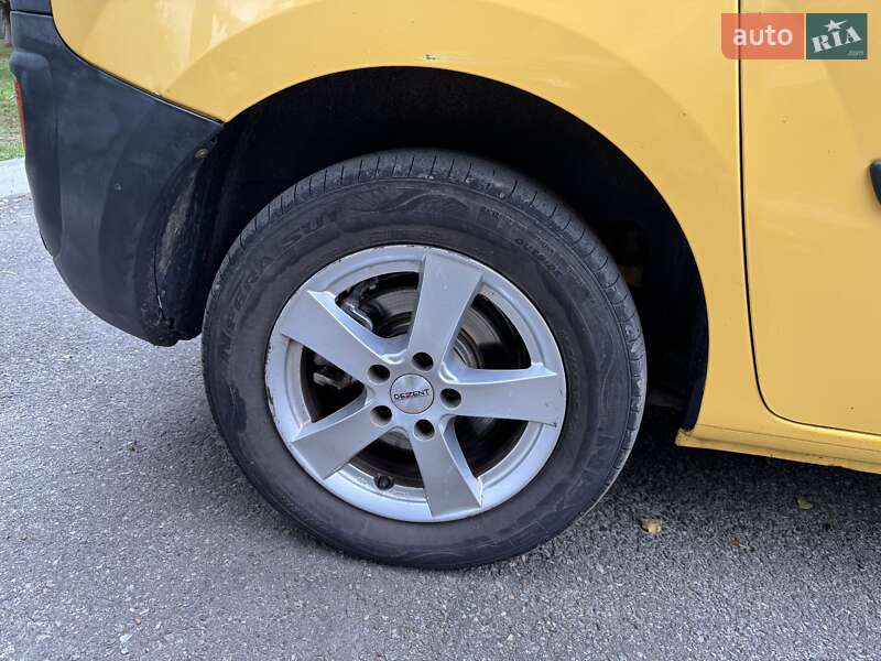 Вантажний фургон Renault Kangoo 2013 в Печенігах фото 5 Вантажний фургон Renault Kangoo 2013 в Печенігах