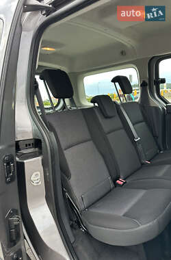 Минивэн Renault Kangoo 2015 в 