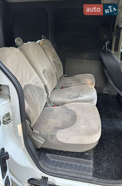 Грузопассажирский фургон Renault Kangoo 2010 в 