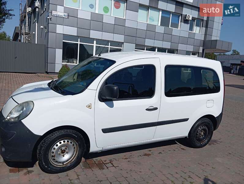 Минивэн Renault Kangoo 2008 в Сарнах