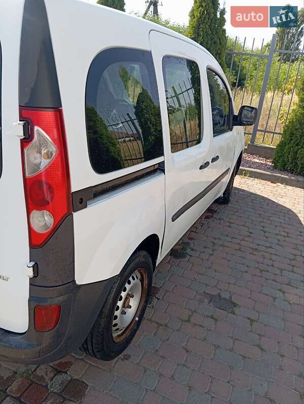 Минивэн Renault Kangoo 2008 в Сарнах