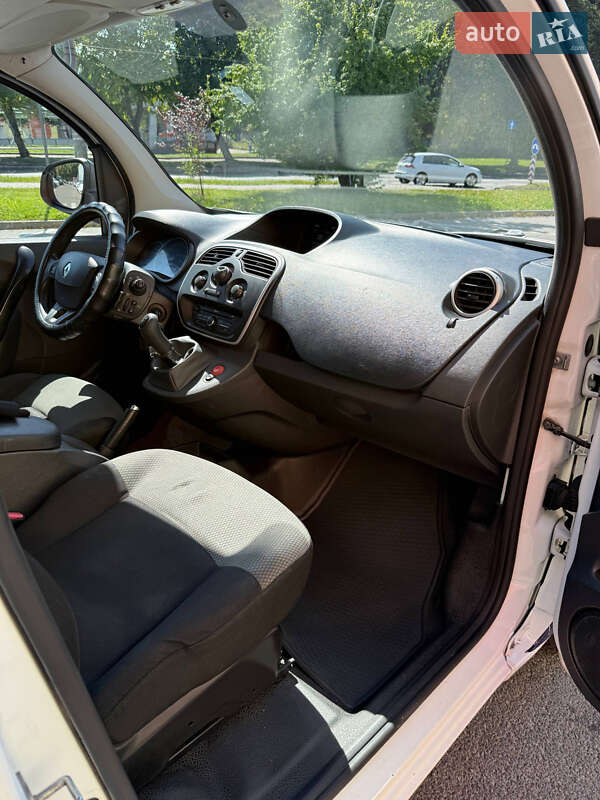 Грузовой фургон Renault Kangoo 2017 в Львове